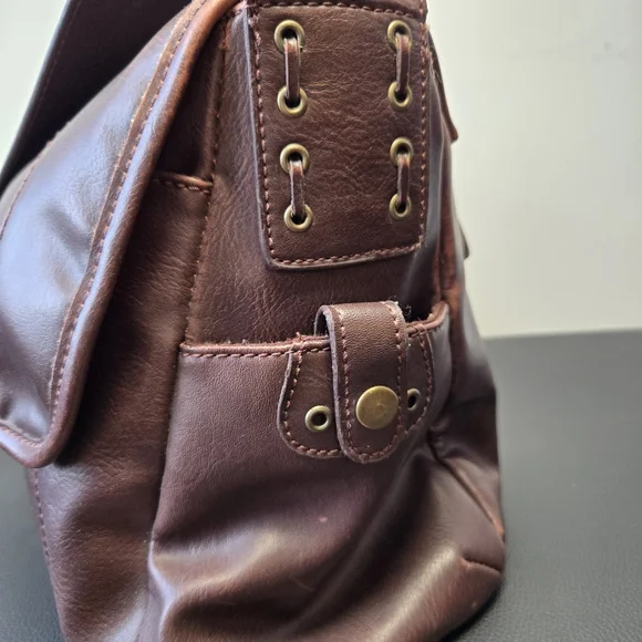 Relic Brown Faux Leather Messenger Bag - Picture 4 of 16